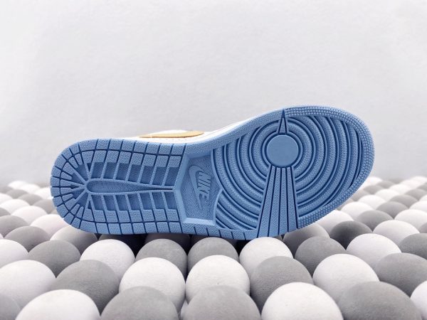 Air Jordan 1 Low White Sesameseed - Image 4