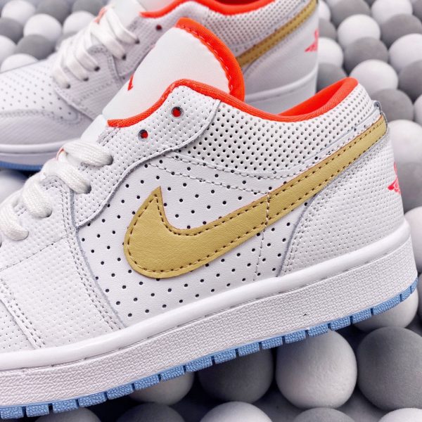 Air Jordan 1 Low White Sesameseed - Image 2